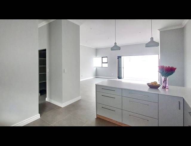 3 BEDROOM HOUSE FOR SALE IN SHELLEY POINT